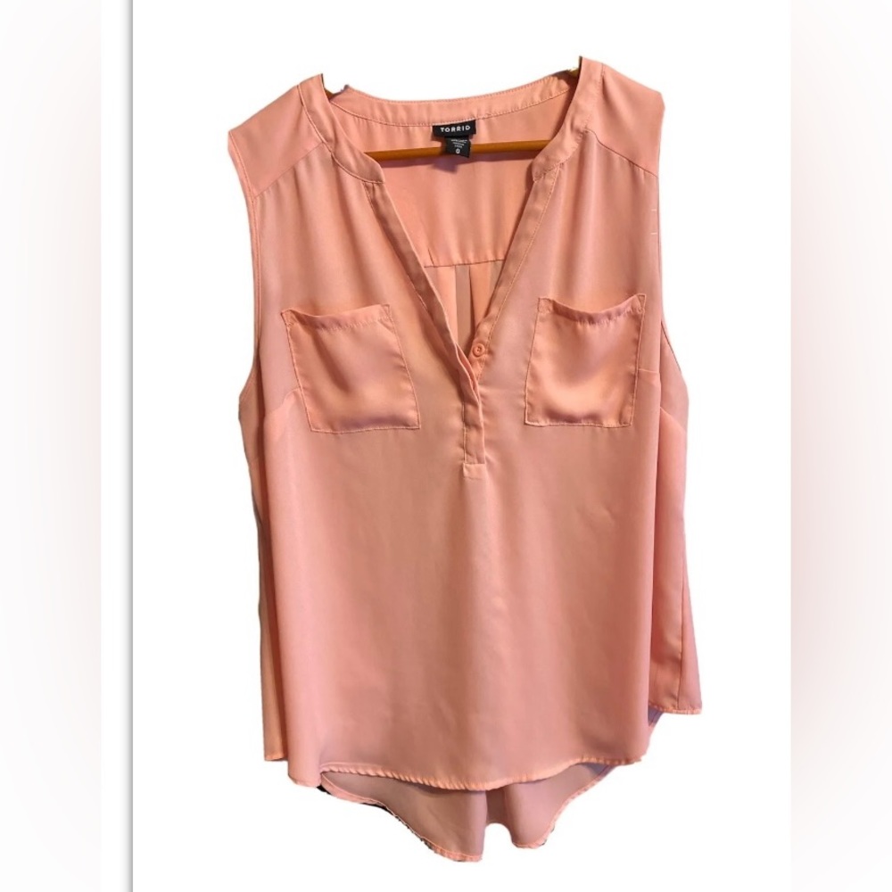 Torrid Womens Sz 0 Blush Pink Sleeveless Sheer Blouse Shirt Buttons Pocket